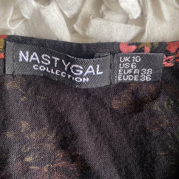 Nasty Gal Floral Tie Waist Mini Dress - Picture 9 of 14